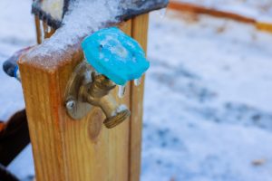 freezing outdoor faucet
